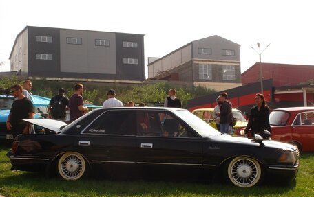 Toyota Crown, 1990 год, 1 200 000 рублей, 3 фотография