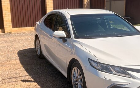 Toyota Camry, 2021 год, 2 900 000 рублей, 8 фотография