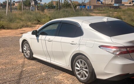 Toyota Camry, 2021 год, 2 900 000 рублей, 10 фотография