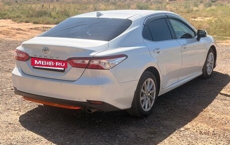 Toyota Camry, 2021 год, 2 900 000 рублей, 5 фотография
