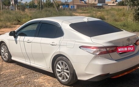 Toyota Camry, 2021 год, 2 900 000 рублей, 11 фотография