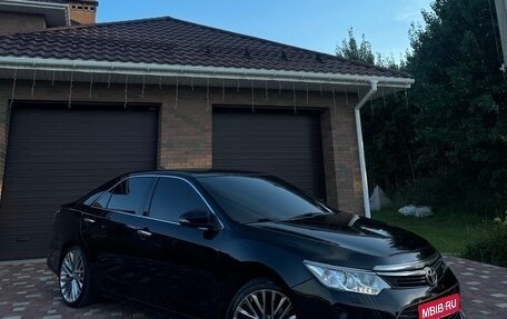 Toyota Camry, 2017 год, 2 100 000 рублей, 1 фотография