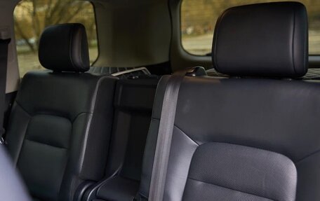 Toyota Land Cruiser 200, 2016 год, 7 000 000 рублей, 6 фотография