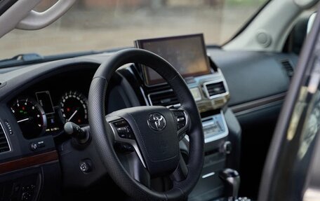 Toyota Land Cruiser 200, 2016 год, 7 000 000 рублей, 8 фотография