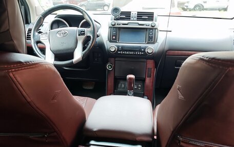 Toyota Land Cruiser Prado 150 рестайлинг 2, 2014 год, 3 400 000 рублей, 15 фотография
