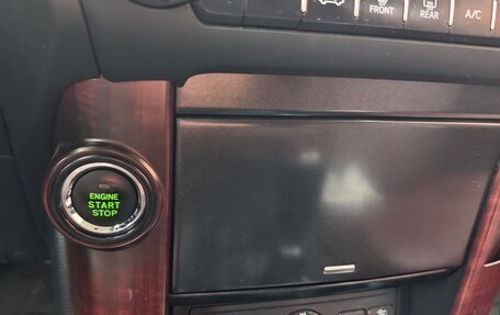 Toyota Land Cruiser Prado 150 рестайлинг 2, 2014 год, 3 400 000 рублей, 16 фотография
