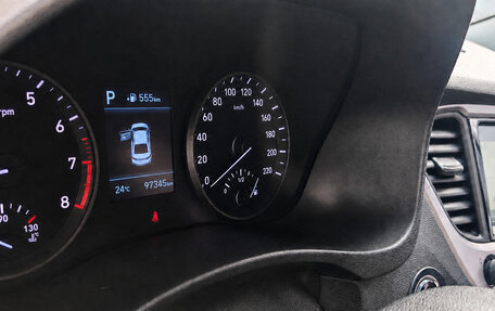 Hyundai Solaris II рестайлинг, 2018 год, 1 570 000 рублей, 3 фотография