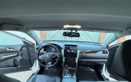 Toyota Camry, 2016 год, 2 200 000 рублей, 13 фотография