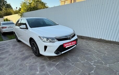 Toyota Camry, 2016 год, 2 200 000 рублей, 4 фотография