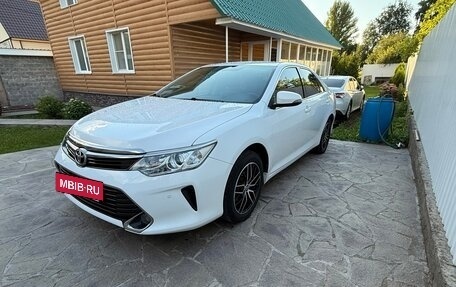 Toyota Camry, 2016 год, 2 200 000 рублей, 5 фотография