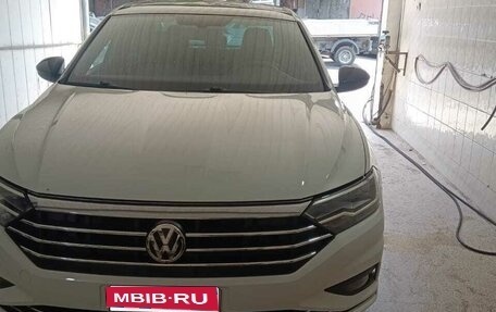 Volkswagen Jetta VII, 2019 год, 1 800 000 рублей, 1 фотография