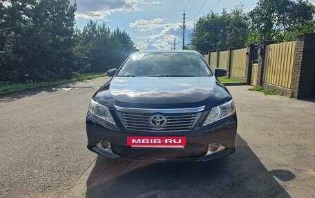 Toyota Camry, 2013 год, 1 890 000 рублей, 2 фотография