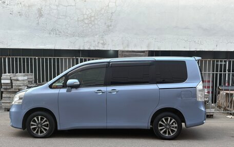 Toyota Noah III, 2008 год, 840 000 рублей, 4 фотография