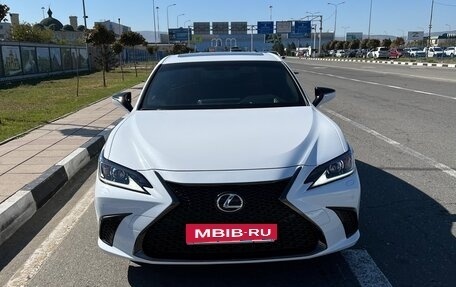 Lexus ES VII, 2019 год, 4 650 000 рублей, 2 фотография