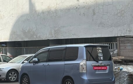 Toyota Noah III, 2008 год, 840 000 рублей, 3 фотография