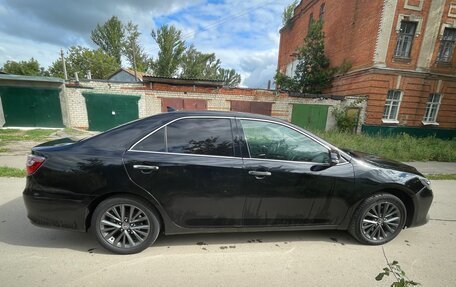 Toyota Camry, 2017 год, 2 460 000 рублей, 3 фотография