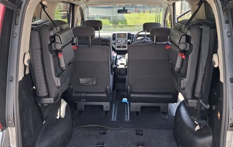 Nissan Serena III, 2007 год, 850 000 рублей, 6 фотография