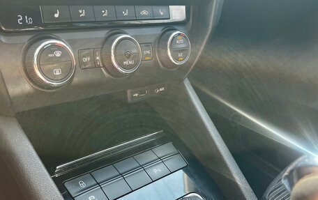 Skoda Octavia, 2015 год, 1 499 000 рублей, 19 фотография