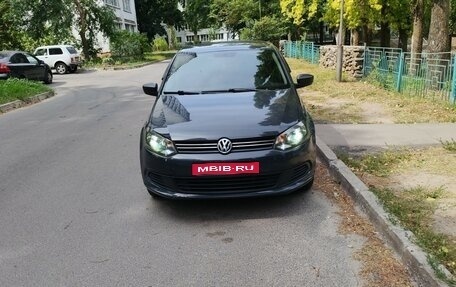 Volkswagen Polo VI (EU Market), 2011 год, 600 000 рублей, 1 фотография