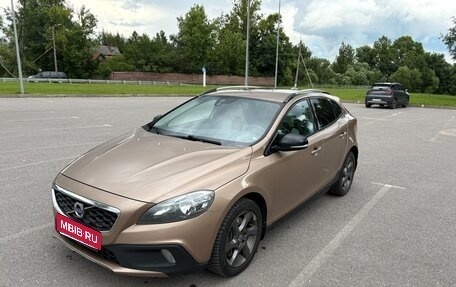 Volvo V40 Cross Country I, 2013 год, 1 100 000 рублей, 1 фотография
