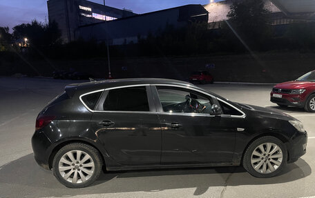 Opel Astra J, 2011 год, 360 000 рублей, 1 фотография