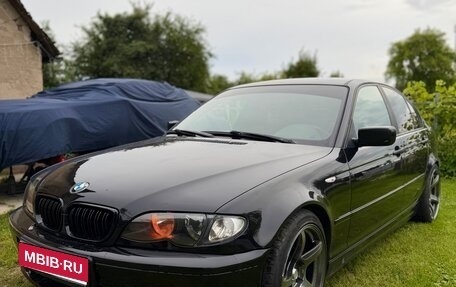 BMW 3 серия, 2004 год, 800 000 рублей, 1 фотография