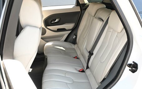 Land Rover Range Rover Evoque I, 2015 год, 1 999 000 рублей, 9 фотография