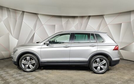 Volkswagen Tiguan II, 2019 год, 2 680 000 рублей, 5 фотография