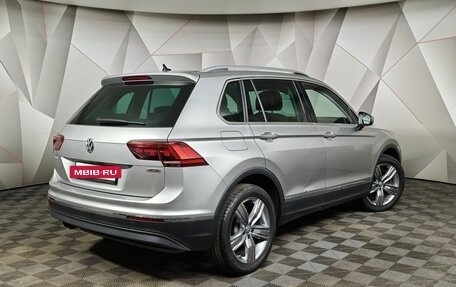 Volkswagen Tiguan II, 2019 год, 2 680 000 рублей, 2 фотография