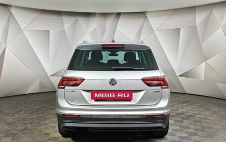 Volkswagen Tiguan II, 2019 год, 2 680 000 рублей, 8 фотография