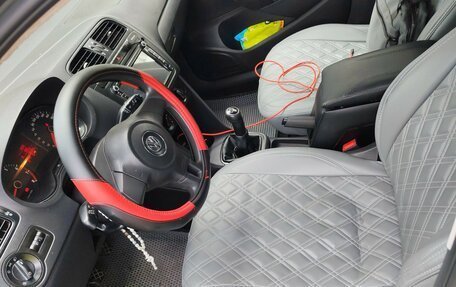 Volkswagen Polo VI (EU Market), 2011 год, 600 000 рублей, 4 фотография