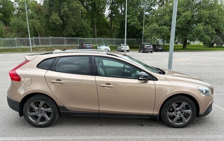 Volvo V40 Cross Country I, 2013 год, 1 100 000 рублей, 4 фотография