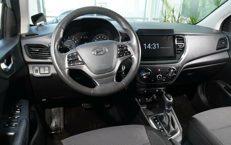 Hyundai Solaris II рестайлинг, 2021 год, 1 598 000 рублей, 6 фотография