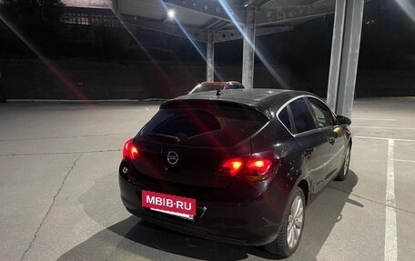 Opel Astra J, 2011 год, 360 000 рублей, 4 фотография