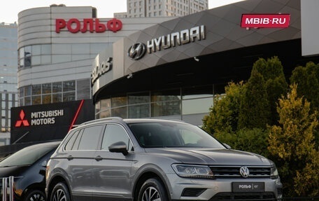 Volkswagen Tiguan II, 2018 год, 1 988 000 рублей, 2 фотография
