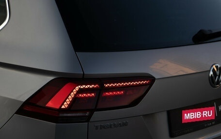 Volkswagen Tiguan II, 2018 год, 1 988 000 рублей, 21 фотография