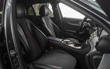 Mercedes-Benz E-Класс, 2018 год, 3 399 000 рублей, 11 фотография