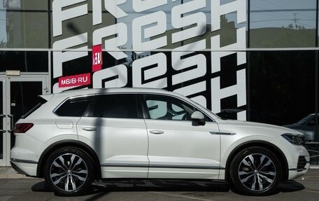 Volkswagen Touareg III, 2020 год, 4 350 000 рублей, 5 фотография