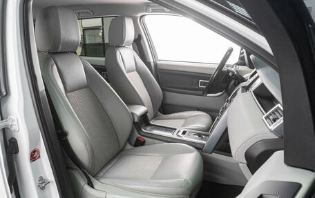 Land Rover Discovery Sport I рестайлинг, 2017 год, 2 679 000 рублей, 12 фотография