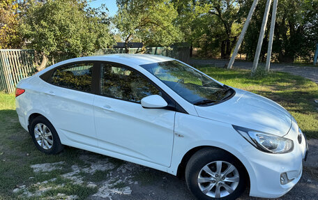 Hyundai Solaris II рестайлинг, 2012 год, 659 900 рублей, 3 фотография