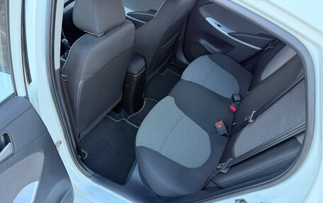 Hyundai Solaris II рестайлинг, 2012 год, 659 900 рублей, 10 фотография