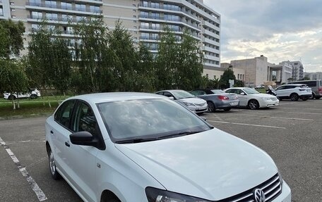 Volkswagen Polo VI (EU Market), 2018 год, 1 500 000 рублей, 3 фотография