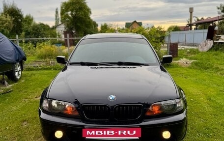 BMW 3 серия, 2004 год, 800 000 рублей, 2 фотография