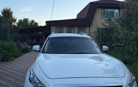 Infiniti QX70, 2013 год, 1 970 000 рублей, 1 фотография