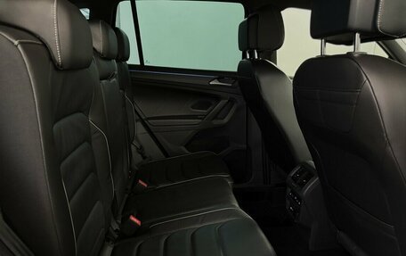 Volkswagen Tiguan II, 2021 год, 2 990 000 рублей, 16 фотография