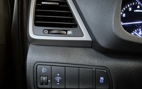 Hyundai Tucson III, 2018 год, 2 145 000 рублей, 10 фотография