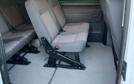 Volkswagen Caravelle T5, 2011 год, 1 950 000 рублей, 11 фотография