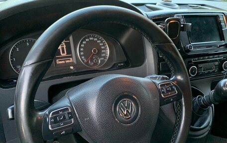 Volkswagen Caravelle T5, 2011 год, 1 950 000 рублей, 20 фотография