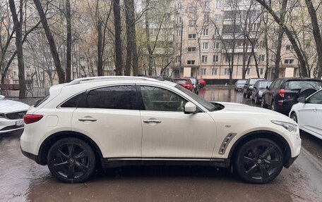 Infiniti FX II, 2011 год, 1 800 000 рублей, 2 фотография