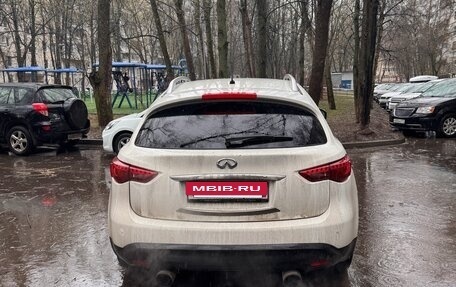 Infiniti FX II, 2011 год, 1 800 000 рублей, 4 фотография